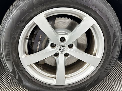 Used 2021 Porsche Macan image 31