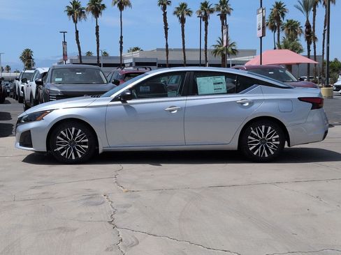 New 2026 Nissan Altima 2.5 SV FWD image 3