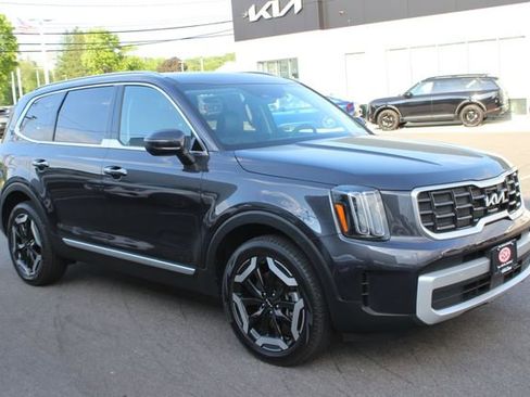 Used 2025 Kia Telluride S AWD/4WD image 1