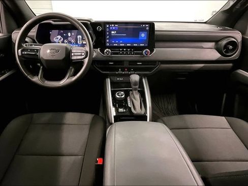 Used 2024 Chevrolet Colorado Trail Boss w/ Advanced Trailering Package AWD/4WD image 18