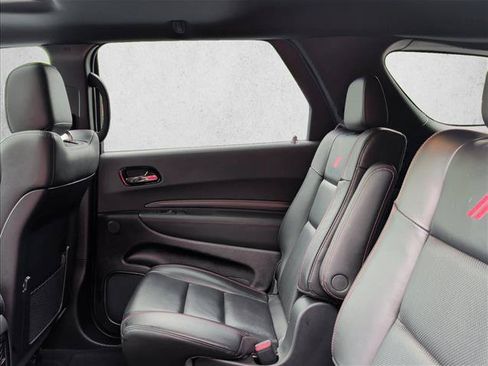 Used 2021 Dodge Durango R/T w/ Technology Group RWD image 17
