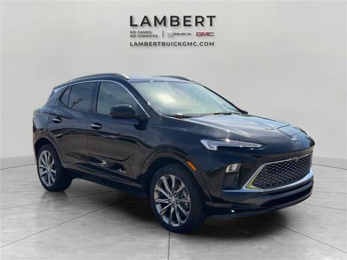 New 2026 Buick Encore GX Avenir w/ Avenir Technology Package AWD/4WD image 7