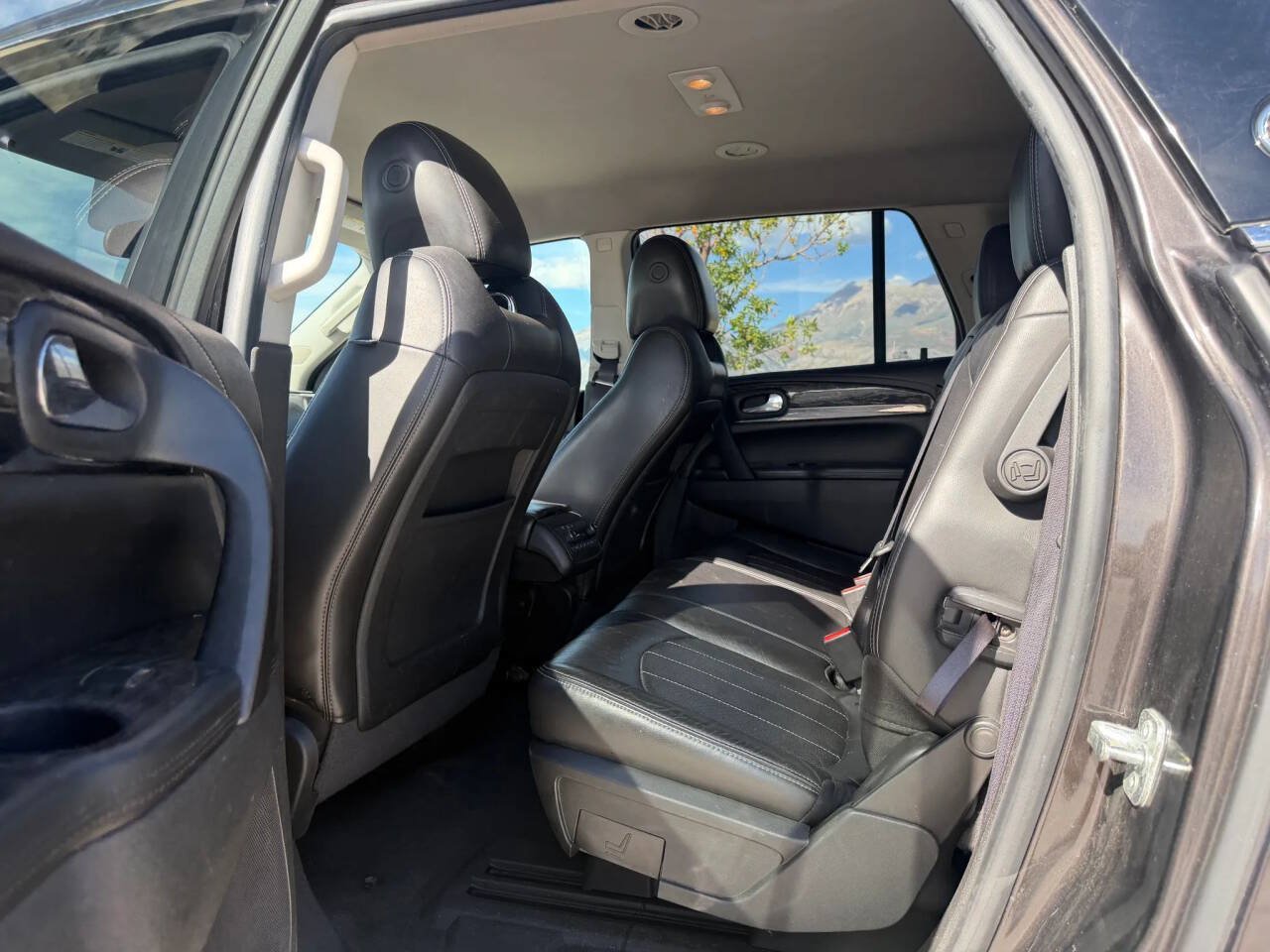Used 2013 Buick Enclave Leather AWD/4WD image 15