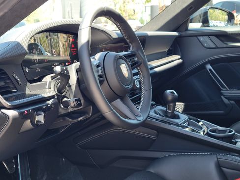 Used 2026 Porsche 911 GT3 RWD image 4