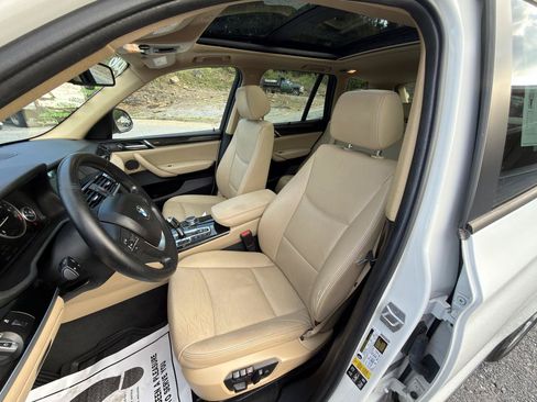 Used 2016 BMW X3 xDrive28i AWD/4WD image 18