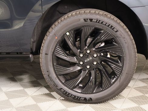 New 2026 Lincoln Navigator L Reserve AWD/4WD image 21