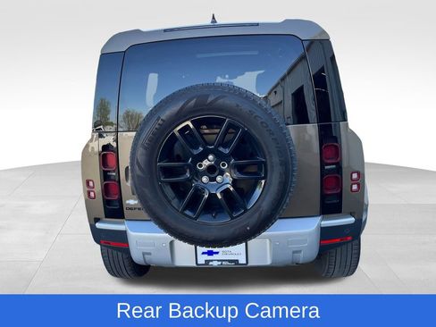 Used 2025 Land Rover Defender 110 S AWD/4WD image 5