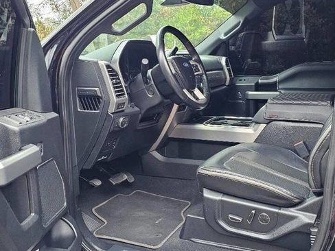 Used 2019 Ford F250 Platinum w/ Platinum Ultimate Package image 17