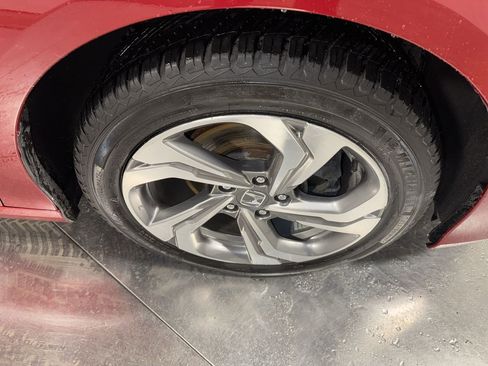 Used 2019 Honda Accord EX image 14