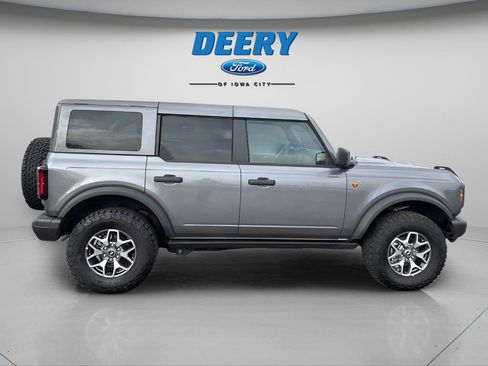 Certified 2025 Ford Bronco Badlands AWD/4WD image 16