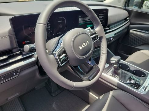 New 2026 Kia Carnival SX w/ SX Dark Edition Package FWD image 33