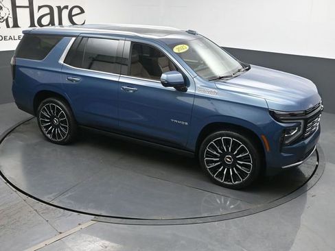 Used 2025 Chevrolet Tahoe High Country AWD/4WD image 40