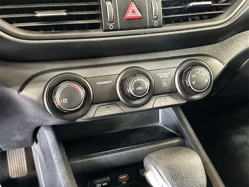 Used 2023 Kia Forte LXS image 21