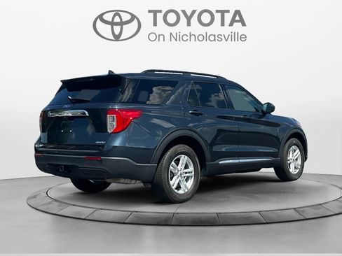 Used 2022 Ford Explorer XLT w/ Class IV Trailer Tow Package AWD/4WD image 5