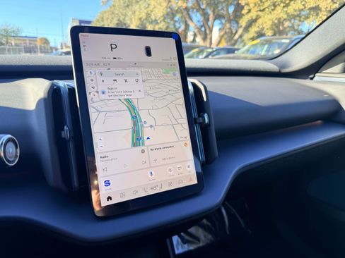 New 2026 Volvo EX30 Cross Country Ultra image 19