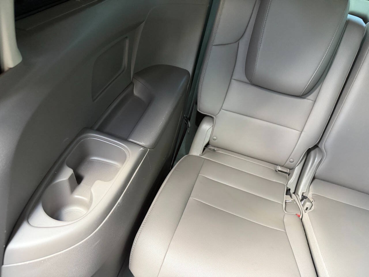 Used 2016 Honda Odyssey EX-L image 34