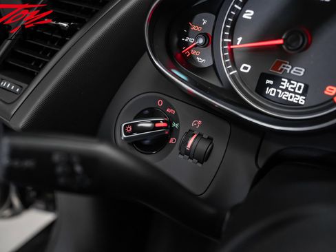 Used 2014 Audi R8 V8 image 28