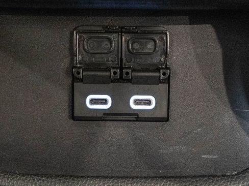 Certified 2025 Toyota Highlander XSE image 28