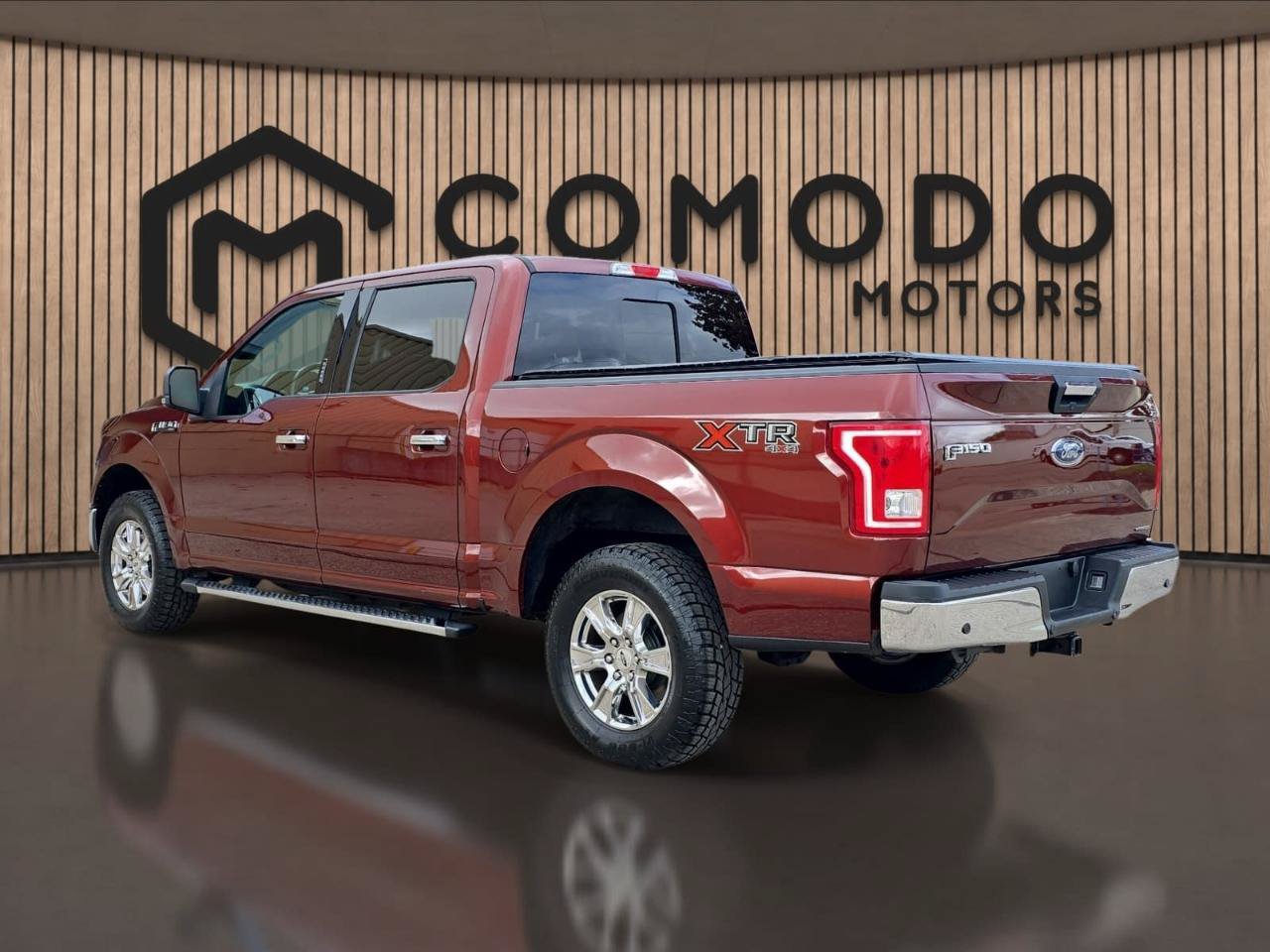 Used 2016 Ford F150 XLT w/ Equipment Group 302A Luxury AWD/4WD image 4