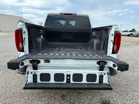 Used 2025 GMC Sierra 1500 SLT AWD/4WD image 24