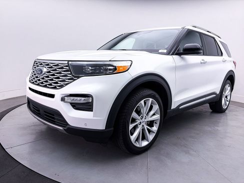 Used 2023 Ford Explorer Platinum w/ Technology Package AWD/4WD image 13