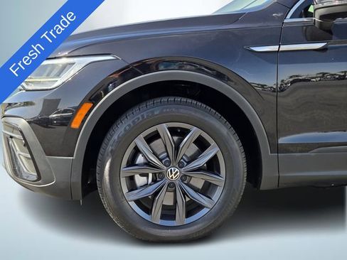 Certified 2023 Volkswagen Tiguan SE FWD image 8
