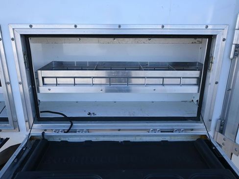 Used 2024 Ford E-350 and Econoline 350 Super Duty w/ Power Windows & Locks Group image 59