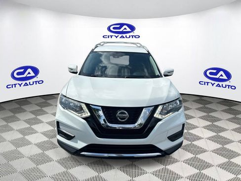 Used 2019 Nissan Rogue S w/ Special Edition Package FWD image 11