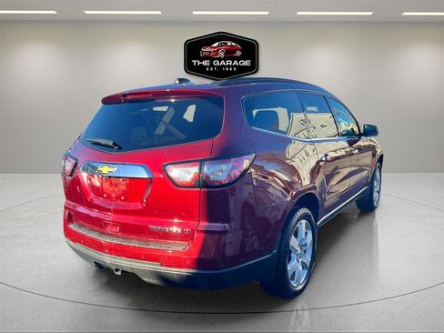 Used 2016 Chevrolet Traverse LT w/ Style and Technology Package image 5
