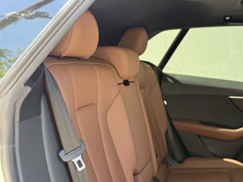 Used 2019 Audi Q8 Premium Plus AWD/4WD image 27