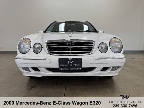 Used 2000 Mercedes-Benz E 320 4MATIC Wagon image 16