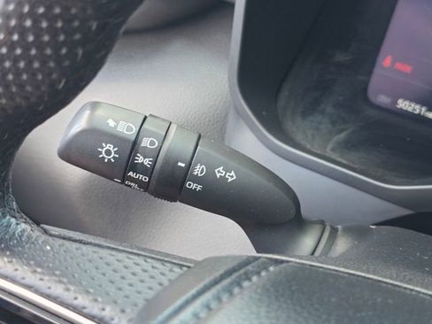 Used 2024 Toyota Tundra Limited AWD/4WD image 39