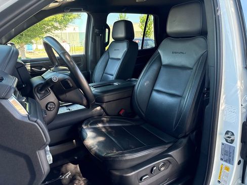 Certified 2024 GMC Yukon Denali RWD image 16
