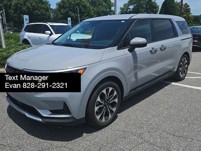 Used 2024 Kia Carnival EX
