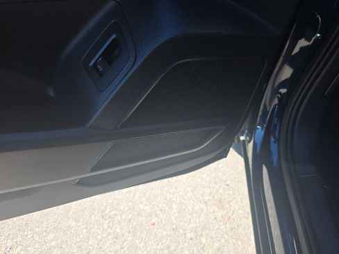 Used 2021 Volkswagen Atlas SE w/ Panoramic Sunroof Package image 27