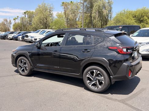 Used 2024 Subaru Crosstrek 2.0i Premium AWD/4WD image 3