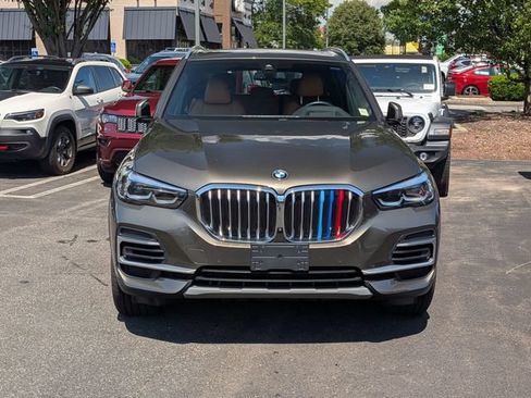 Used 2022 BMW X5 xDrive40i w/ Premium Package AWD/4WD image 8