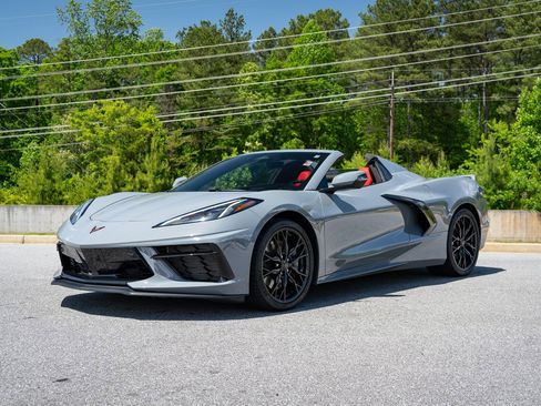 Used 2024 Chevrolet Corvette Stingray Premium Conv w/ Z51 Performance Package RWD image 9