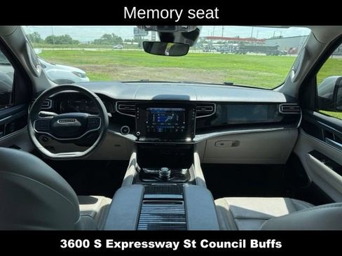 Used 2022 Jeep Wagoneer Series III w/ Rear Seat Video Group 1 RWD image 17