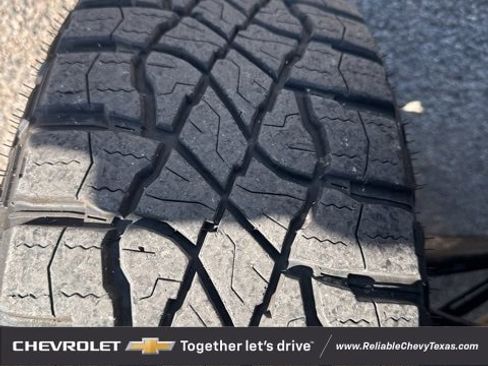 Certified 2025 Chevrolet Silverado 1500 Custom Trail Boss image 31