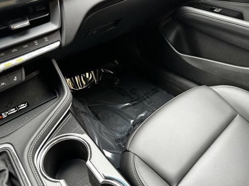 Certified 2022 Cadillac CT4 Luxury w/ Sun And Sound Package image 25