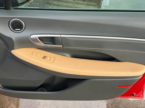 Used 2021 Hyundai Sonata Limited FWD image 16