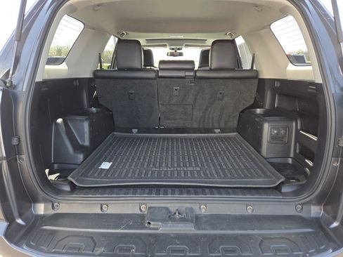 Used 2018 Toyota 4Runner TRD Off-Road Premium AWD/4WD image 16