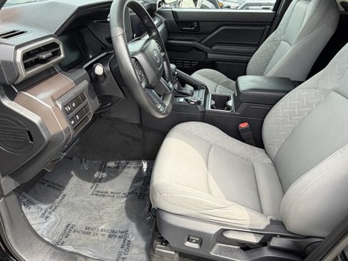 Certified 2024 Toyota Tacoma SR5 AWD/4WD image 27