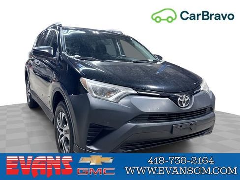 Used 2016 Toyota RAV4 LE image 1