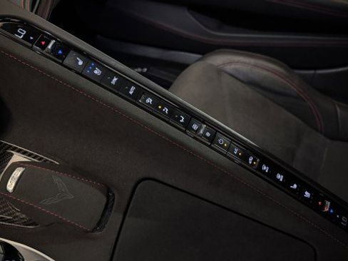 Used 2023 Chevrolet Corvette Stingray Premium Cpe w/ Z51 Performance Package image 8
