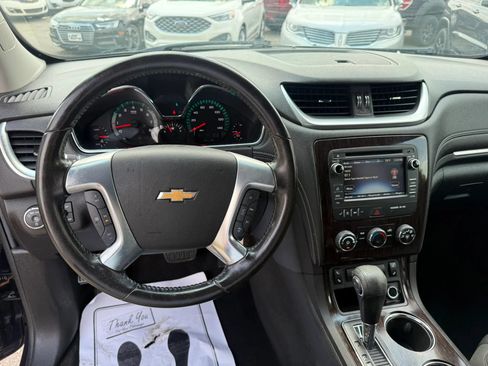Used 2017 Chevrolet Traverse LT w/ Style and Technology Package AWD/4WD image 19