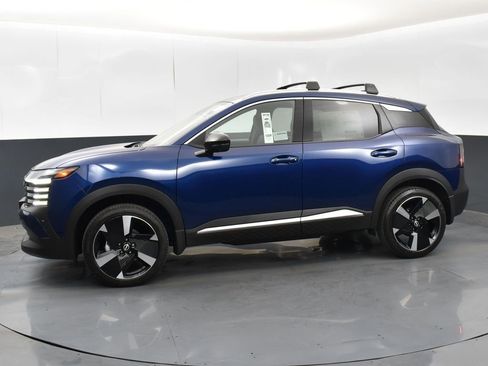 New 2026 Nissan Kicks SR w/ Cold Weather Package image 4