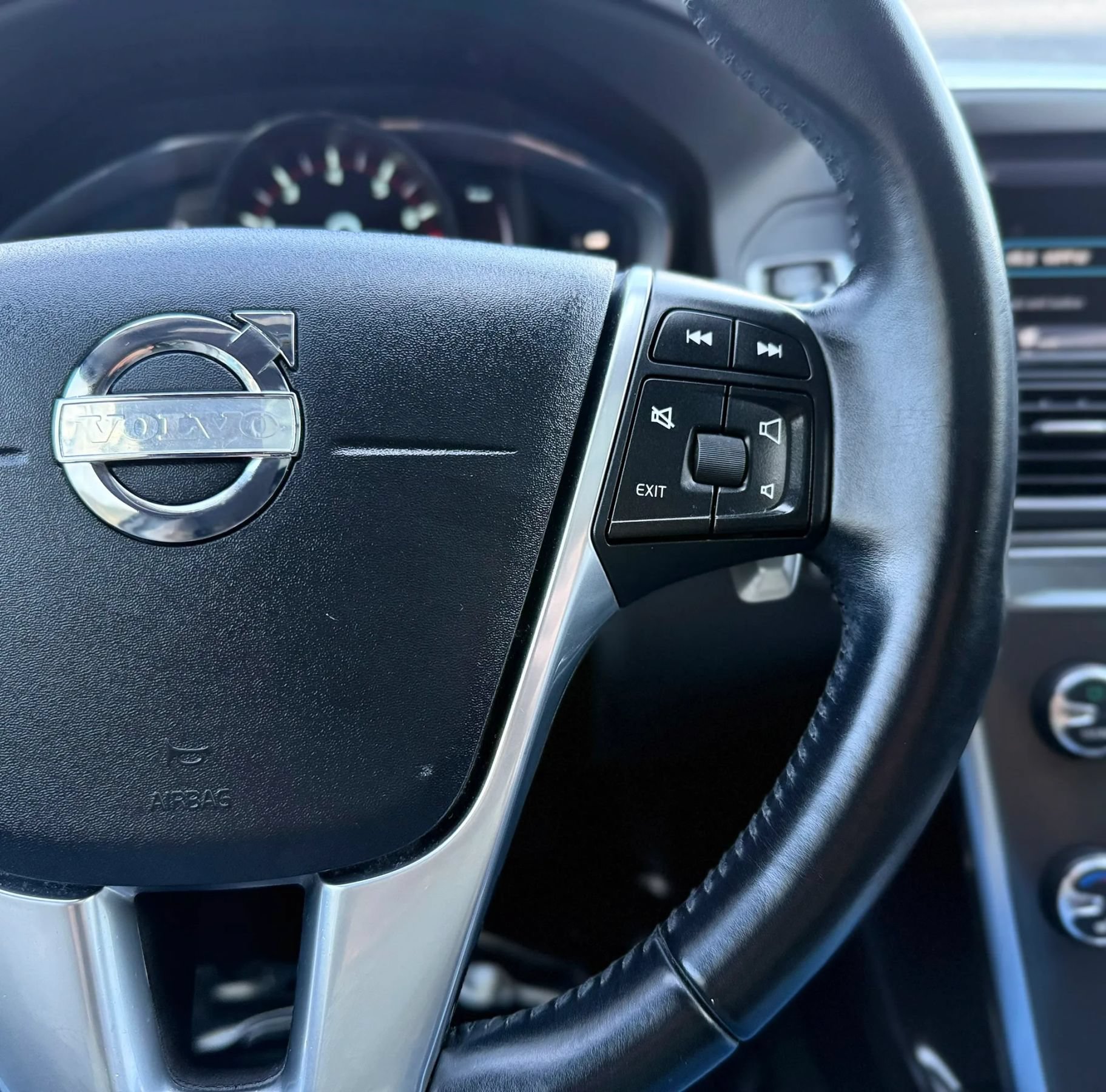 Used 2014 Volvo XC60 T6 AWD/4WD image 15