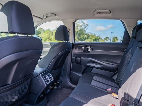 New 2026 Kia Sorento LX FWD image 12